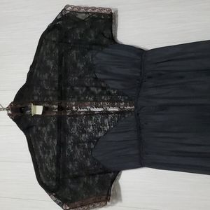 Vintage night gown lingerie black lace tall sz S.    A/1 tote.